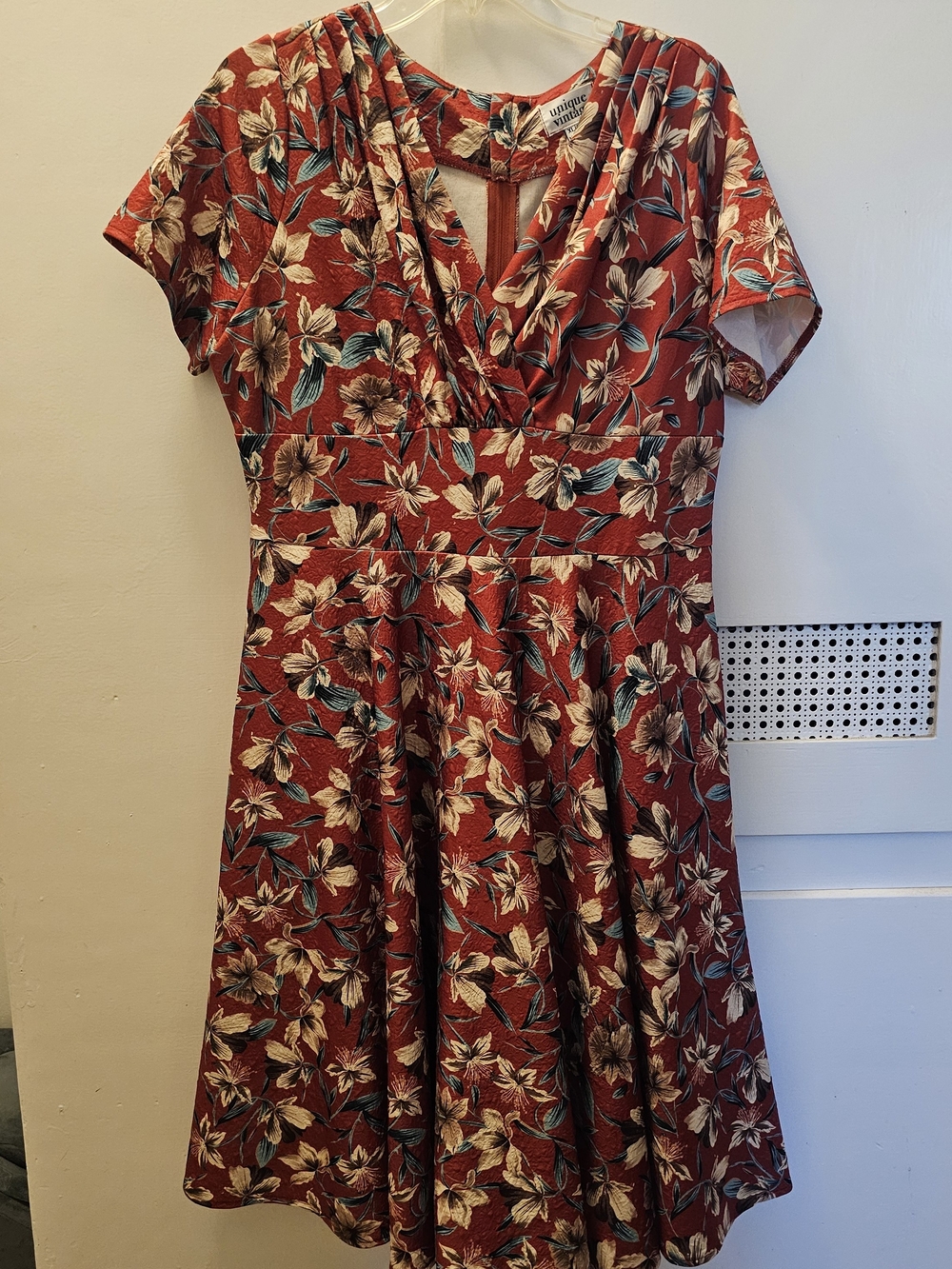 Unique Vintage Rust Red Floral Midi Dress with Cream Blooms